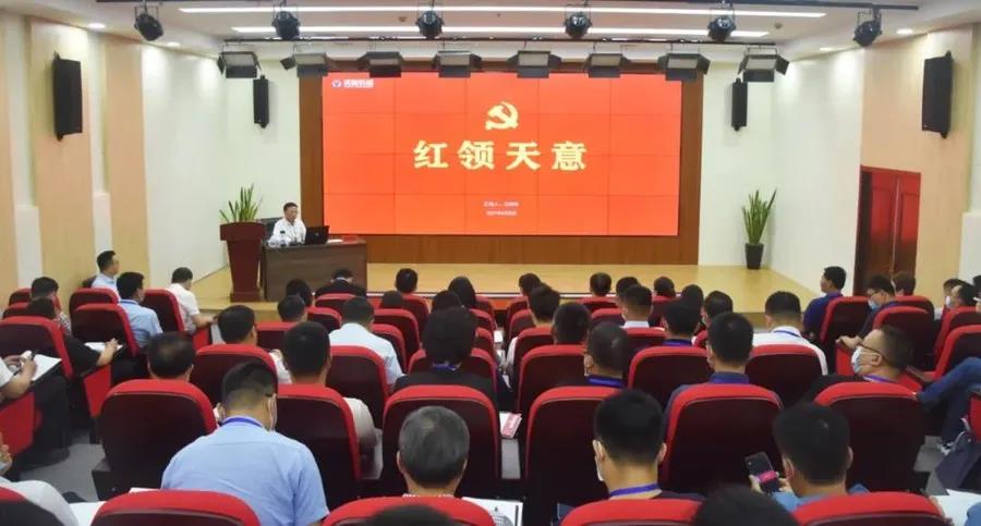 乘風破浪 筑夢前行丨2021感謝有你，2022砥礪前行！